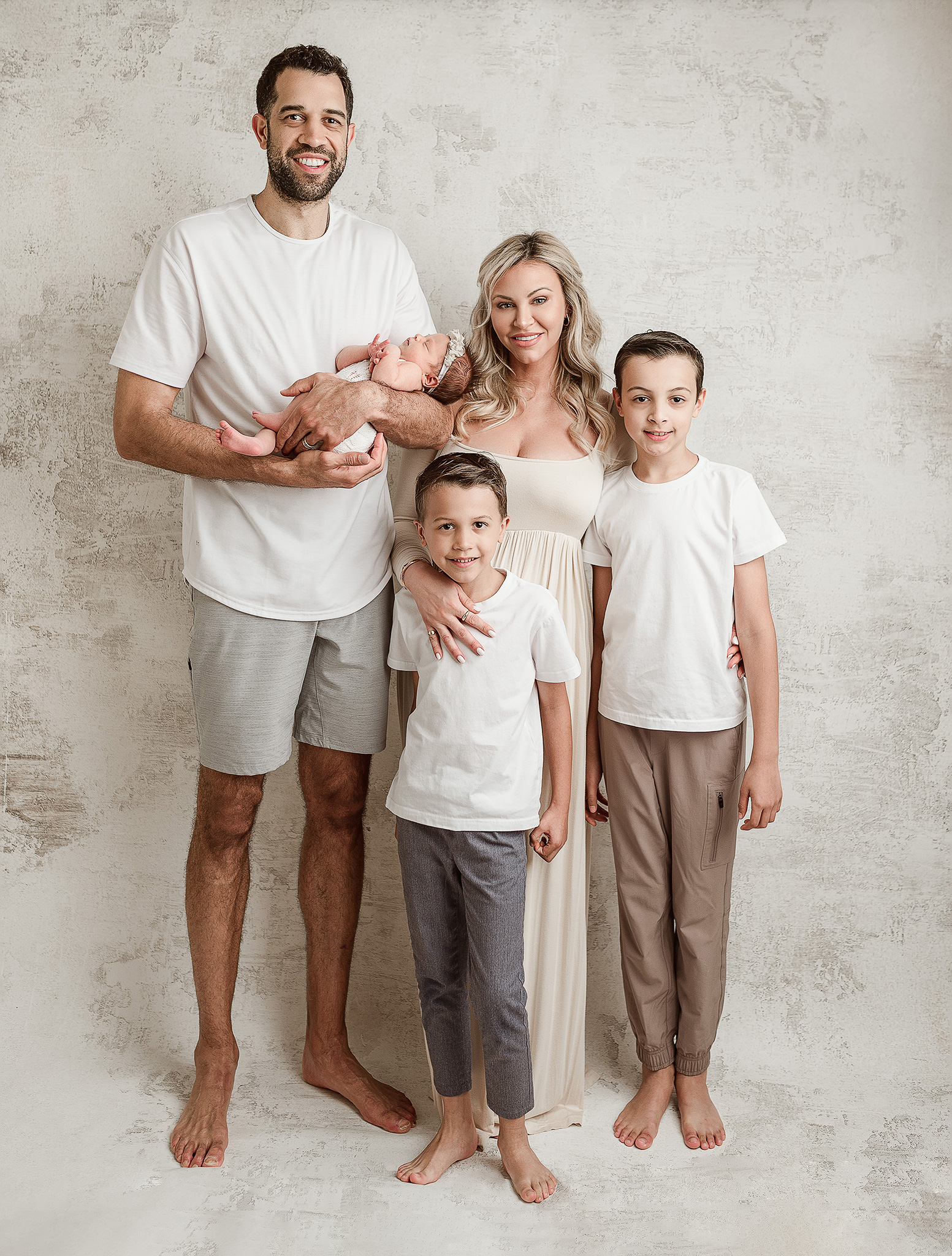 traveling newborn photographer, in home newborn session lincoln ne, nebraska newborn photography