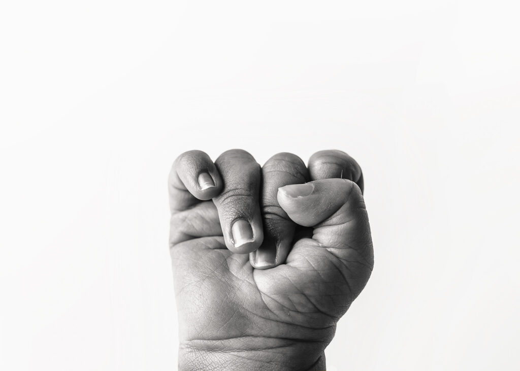 newborn detail photography, macro shots newborn, easy macro shot, tiny newborn details in black and white