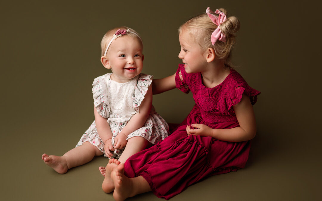 Sister Photoshoot Ideas | Lincoln NE Photography