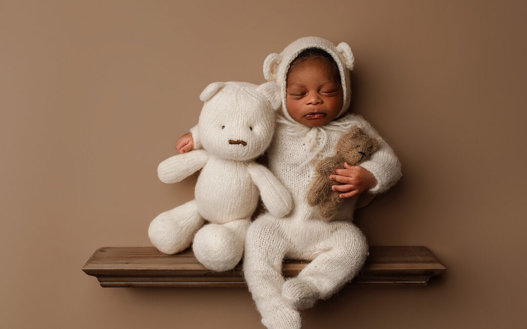 Creating Memorable Newborn Family Portraits | Nebraska Family Photography Studio