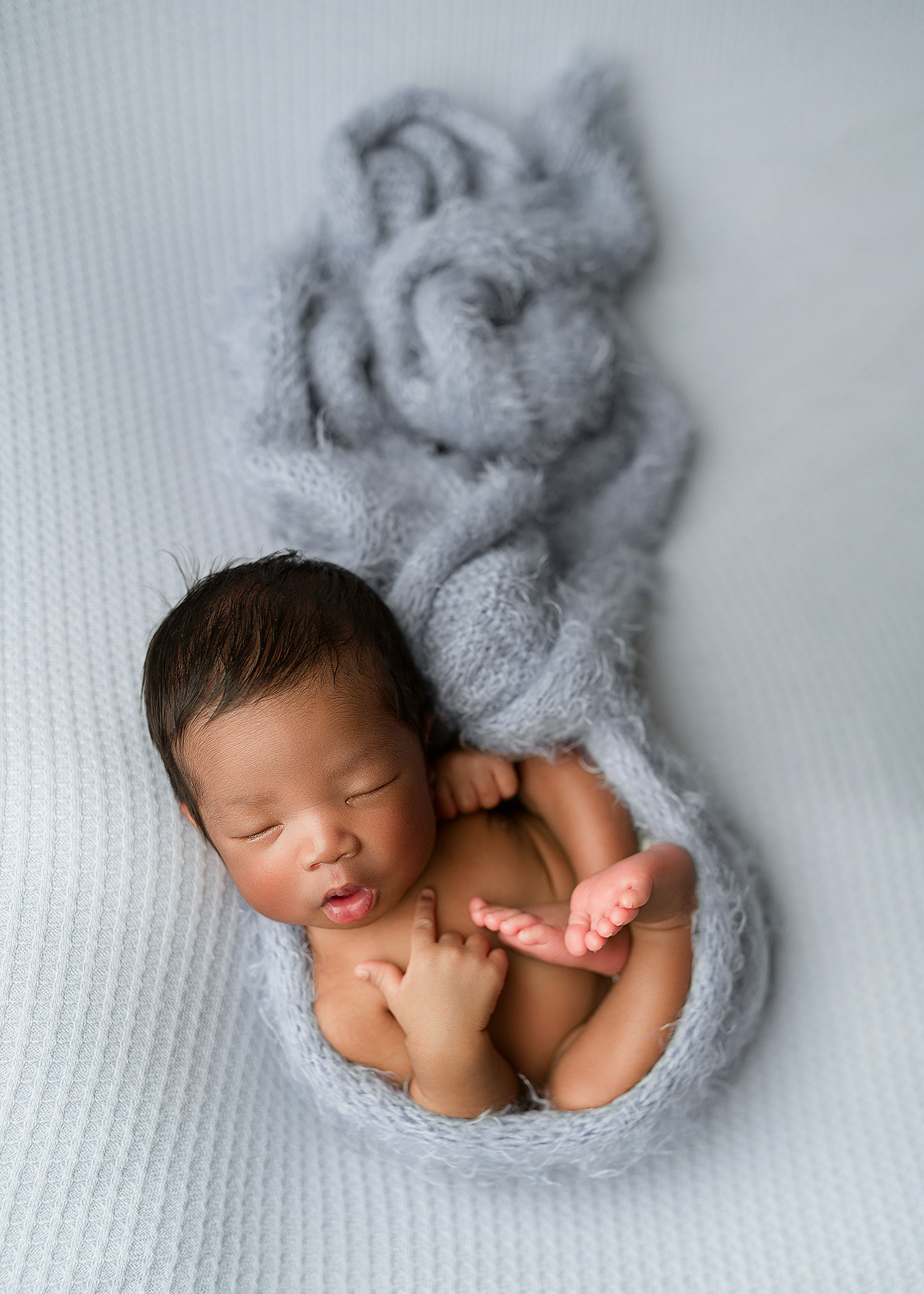 baby boy blue newborn session, newborn portraits, newborn photographer near me